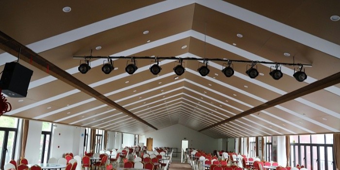 木紋鋁單板的價(jià)格一般多少錢(qián)，木紋鋁單板廠家在線報(bào)價(jià)