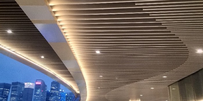 中滬世業(yè)告訴你為什么選擇型材鋁方通