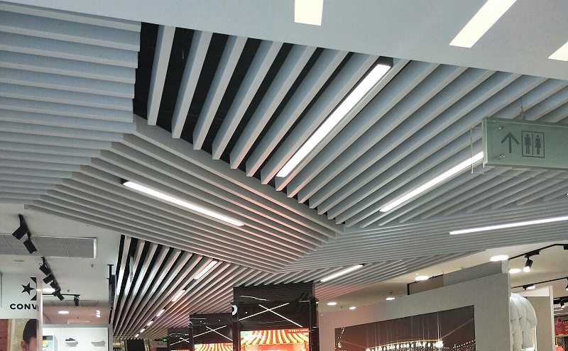 淞滬路巴黎春天@鋁方通拼角