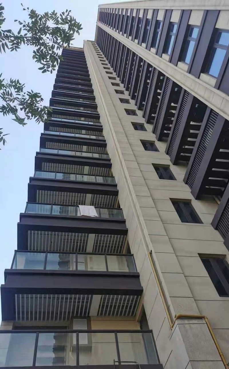 陽臺40?40白色方通@中滬世業