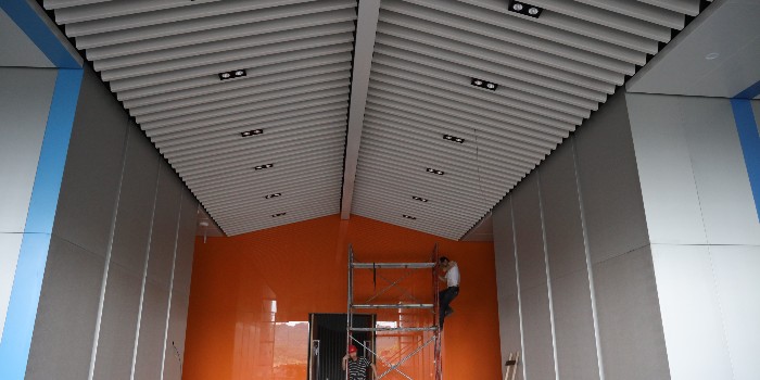 鋁單板定制廠家哪家好？找專業的生產廠家售后有保障