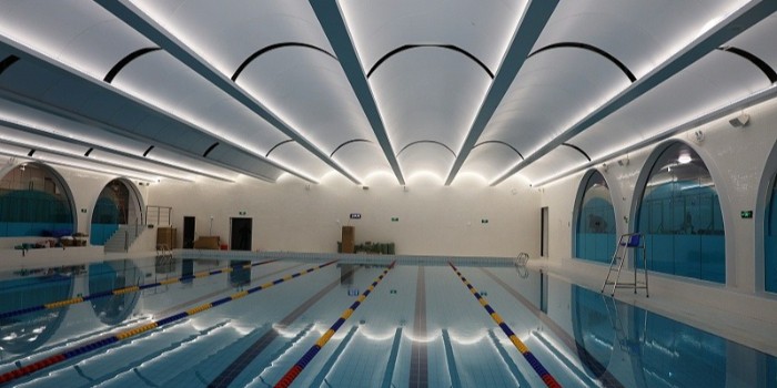 鋁單板定制廠家哪家好？注意這4點(diǎn)讓你找到靠譜鋁單板廠家