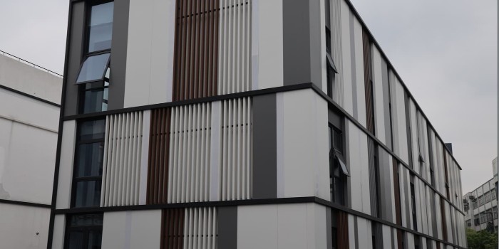 鋁單板價格是多少錢？鋁單板工程如何節(jié)約成本？