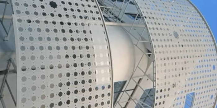 沖孔鋁單板是什么？沖孔鋁單板定制有什么優(yōu)勢？