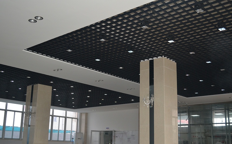 鋁格柵天花工程施工安裝方法
